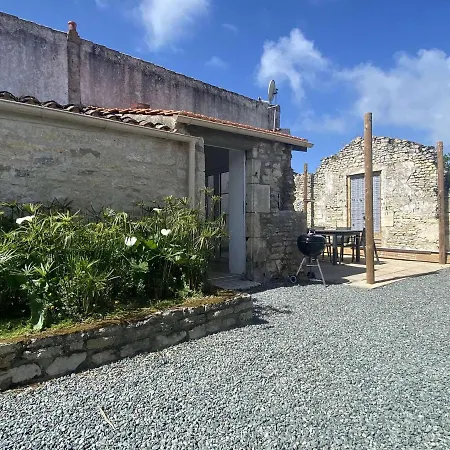 Holiday home Maison Renovee 4 Pieces, 6 Couchages, Terrasse, Proche Commerces Et Plages - - Fr-1-246a-215 Saint-Pierre-d'Oleron