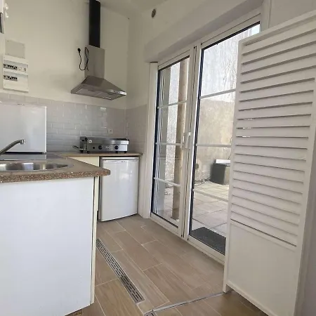 Maison Renovee 4 Pieces, 6 Couchages, Terrasse, Proche Commerces Et Plages - - Fr-1-246a-215 * Saint-Pierre-d'Oleron