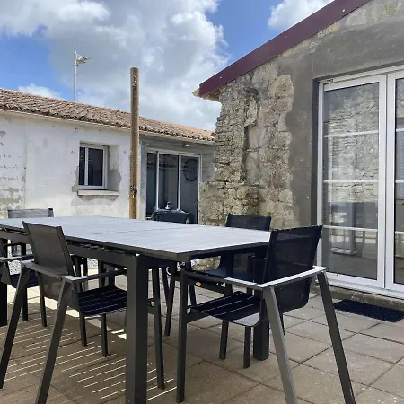 Maison Renovee 4 Pieces, 6 Couchages, Terrasse, Proche Commerces Et Plages - - Fr-1-246a-215 Holiday home Saint-Pierre-d'Oleron